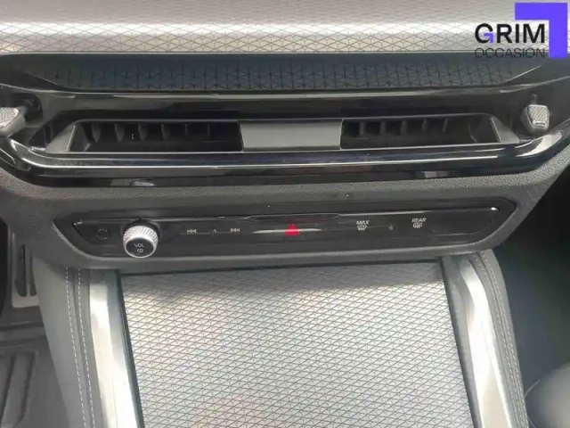 Bmw I4 edrive40 — photo 9