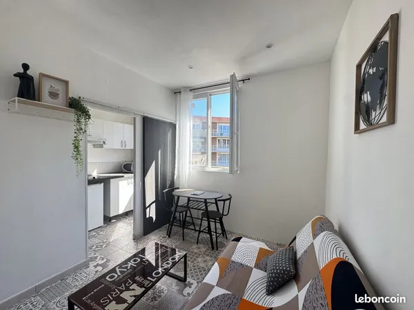 Studio 1 pièce 16 m²
