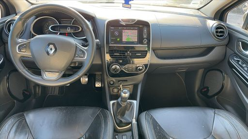 Renault Clio 0.9 TCe 90 - Intiale Paris – 2016 – 96153 km – Essence – Boîte Manuelle — photo 31