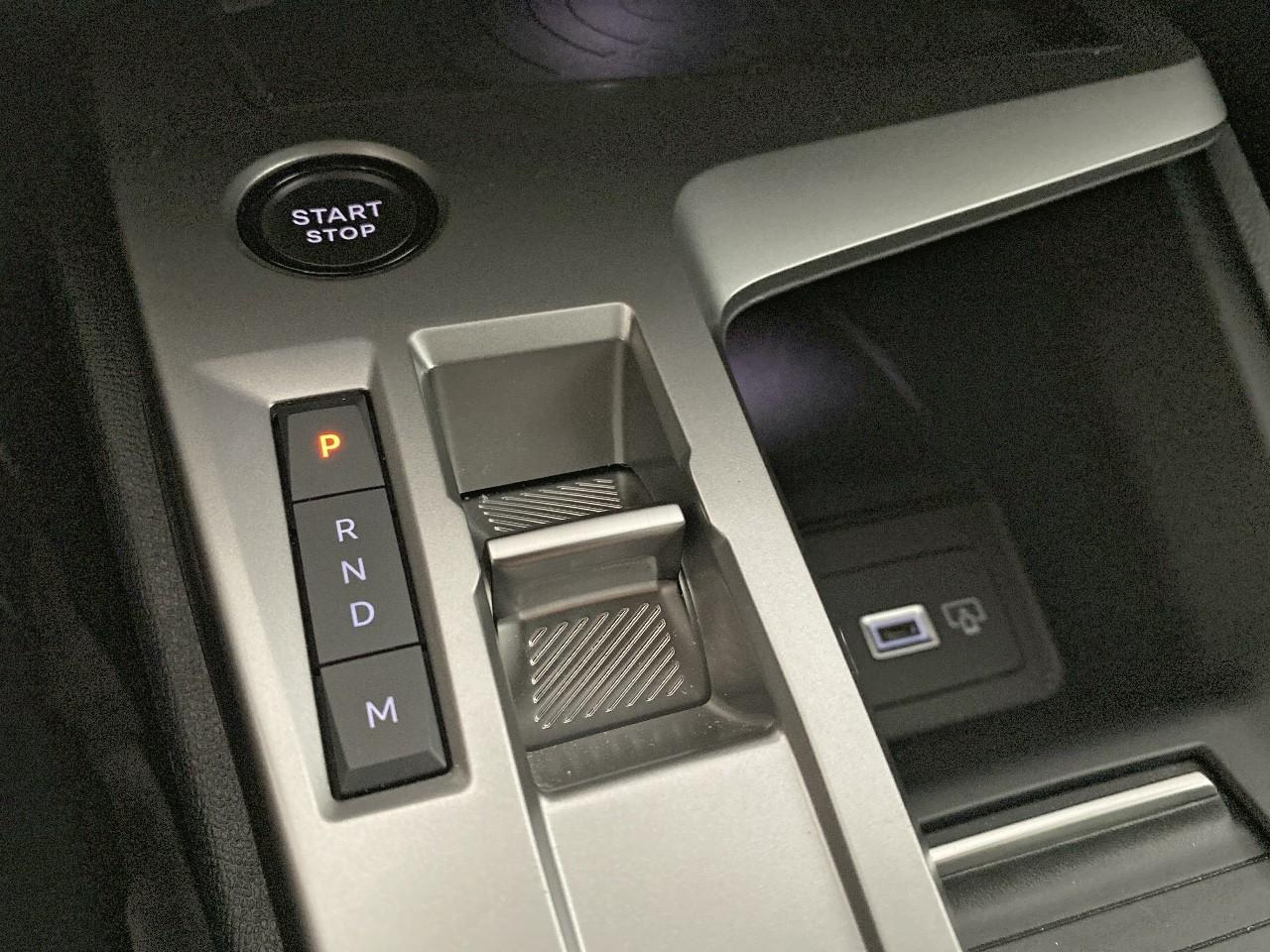 Peugeot 308 hybrid 145 e-dcs6 allure — photo 15