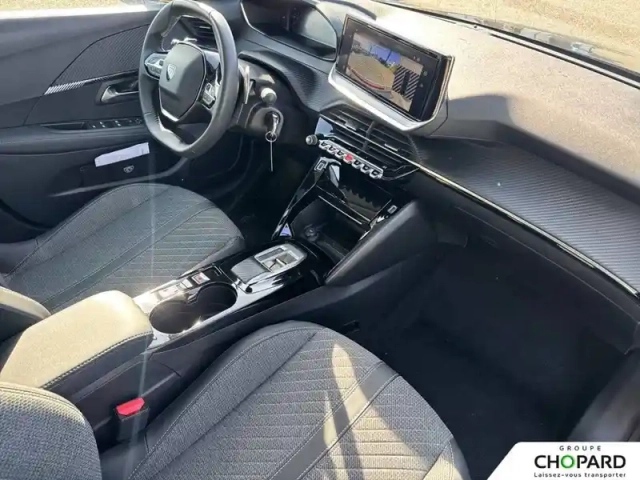 Peugeot 208 hybrid 100 e-dcs6 — photo 13