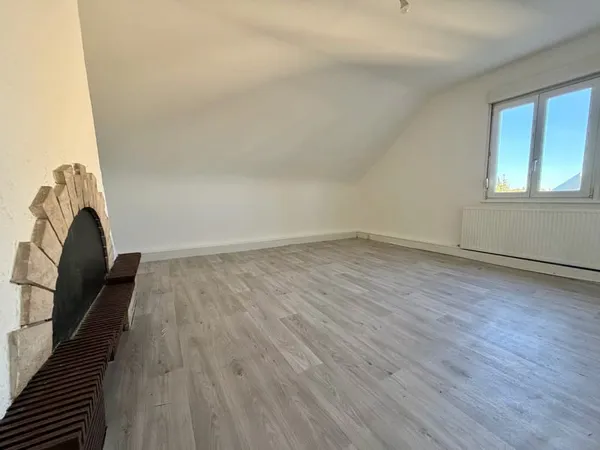 Lutterbach F3 avec parking et jardin -dernier étage