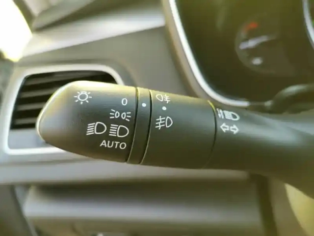 Renault Talisman business edition 1.6 dci 130 c — photo 16