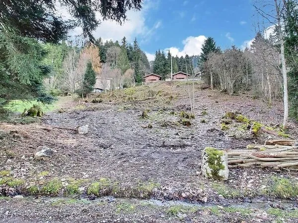Terrain constructible 1114 m²