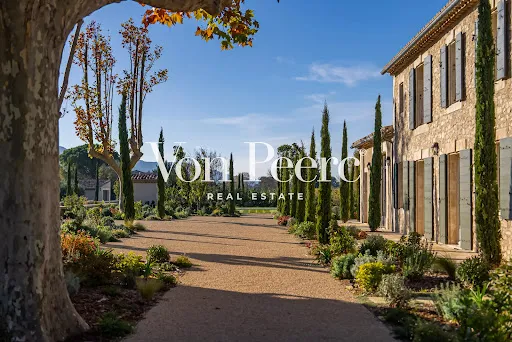 Maison 400 m²