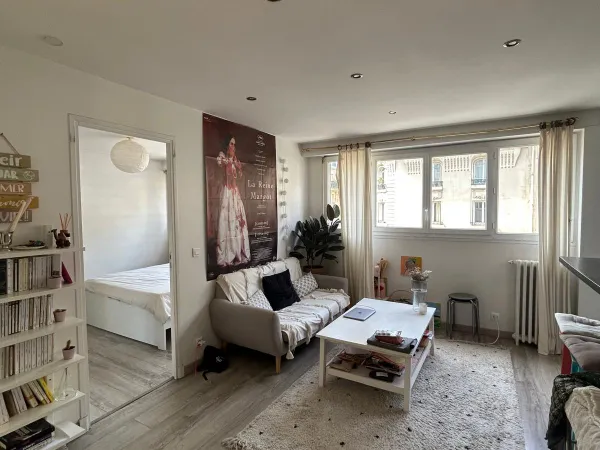 Loue une chambre dans un appartement à Convention dans le 15e arrondissement