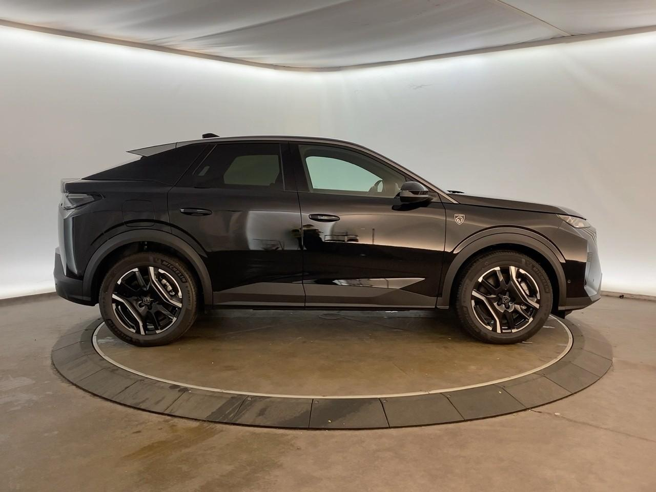 Peugeot 3008 plug-in hybrid 195 e-dcs7 gt — photo 4