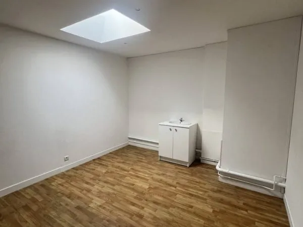 Local 14 m²