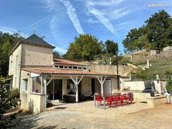Propriété 10 pièces 180 m²