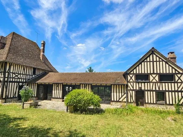 Propriété 6 pièces 205 m²