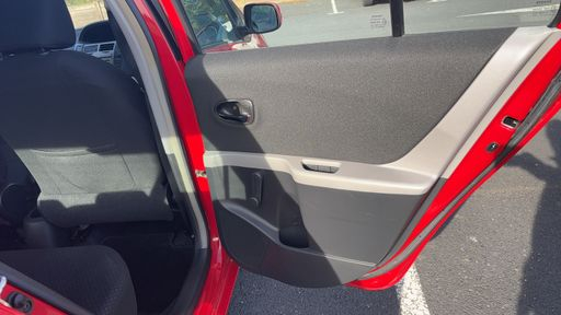 Toyota Yaris 1.0 VVT-i 69 - Confort Pack – 2011 – 83603 km – Essence – Boîte Manuelle — photo 6