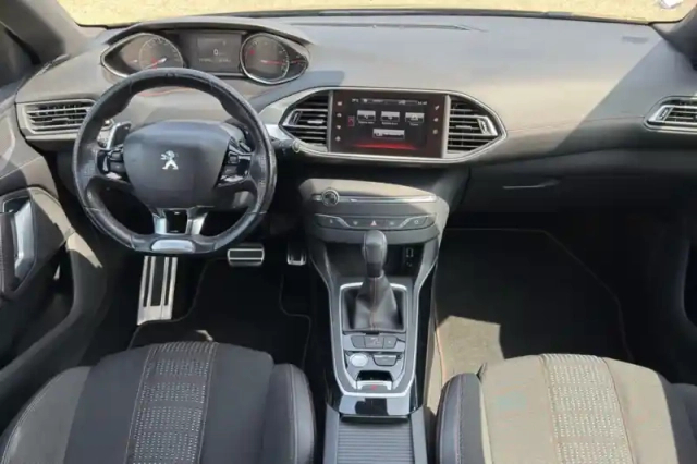 Peugeot 308 1.2 puretech 130ch s&amp;s eat6 — photo 11