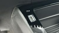 Peugeot 208 1.2 PureTech 100ch S&S Style 118g — photo 16