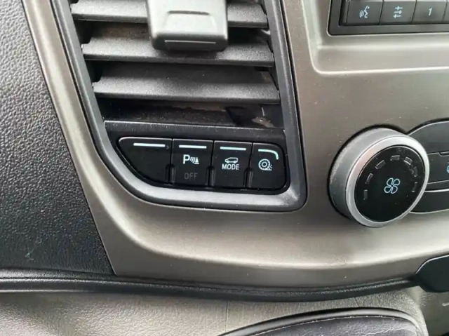 Ford Transit fourgon fg t310 l2h2 2.0 ecoblue 130ch trend — photo 19