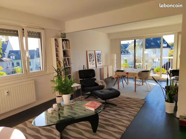 ROBERTSAU - DERNIER ÉTAGE AVEC ASCENSEUR - 103 m² - CALME, LUMINEUX, PARKING