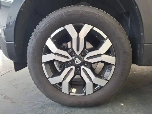 Dacia Duster blue dci 115 4x2 — photo 9