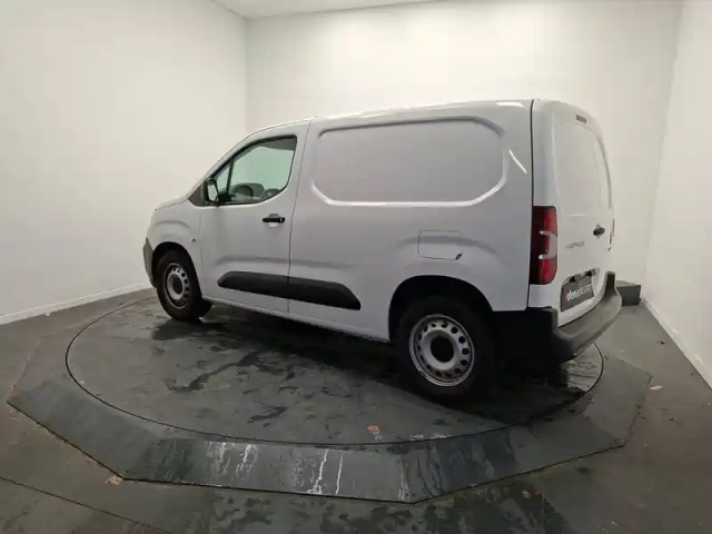 Peugeot Partner fourgon standard 1000 kg bluehdi 100 s&amp;s bvm5 — photo 32