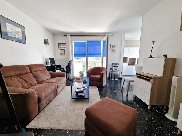 À acheter à Toulon : grand appartement avec terrasse