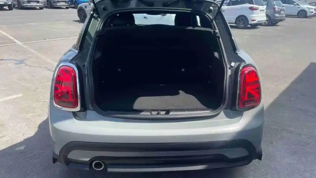 Mini Mini hatch 5 portes cooper 136 ch dkg7 — photo 12
