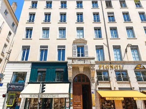 Stationnement Location Lyon 205€