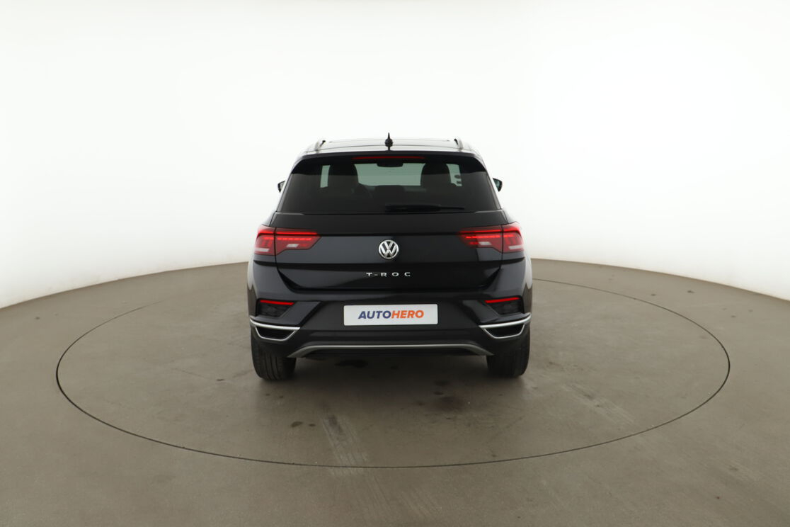 Volkswagen T-Roc 1.5 TSI EVO Carat Exclusive DSG7 — photo 4