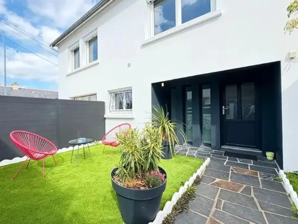 Convivial A4 92 M²