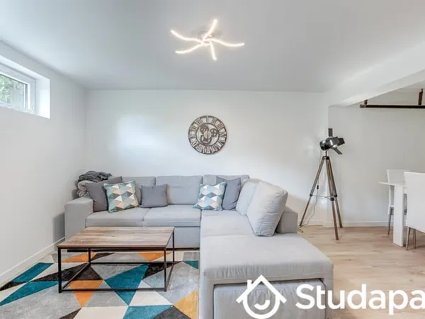 Chambre dans une colocation de 10m2