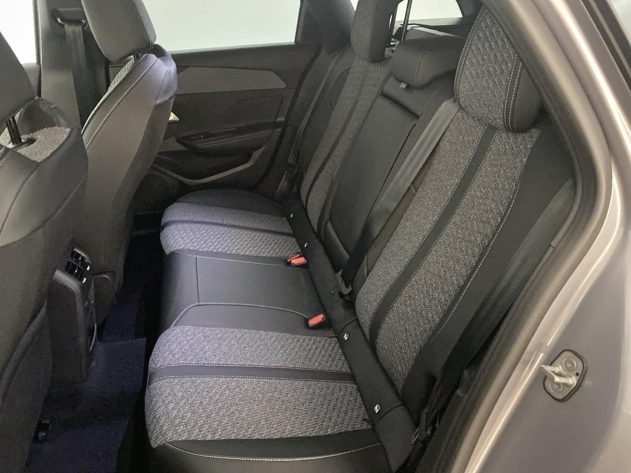 Peugeot 308 sw bluehdi 130ch s&s eat8 allure — photo 10