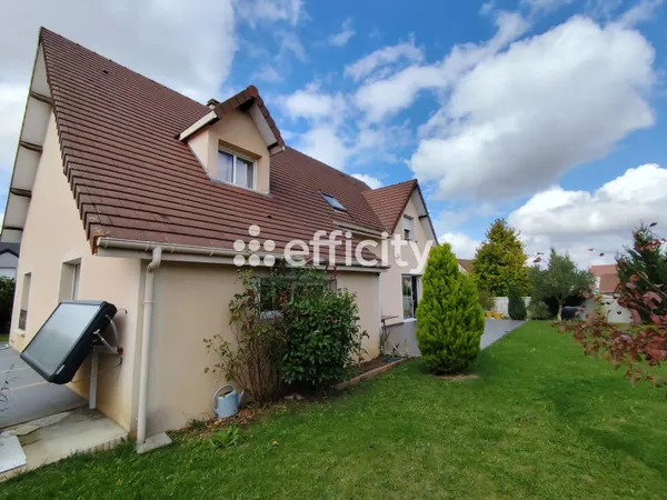 Maison 5 pièces 221 m²