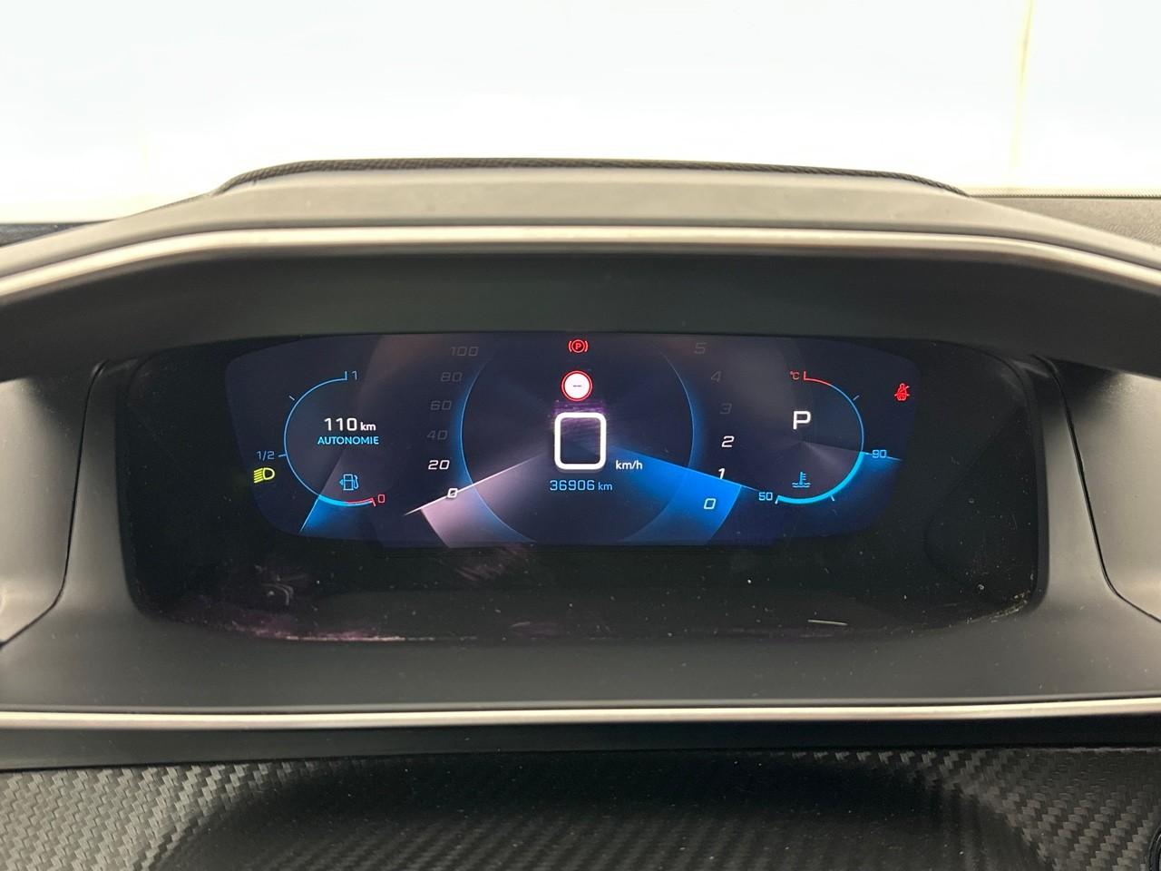 Peugeot 2008 puretech 130 s&s eat8 allure pack — photo 21
