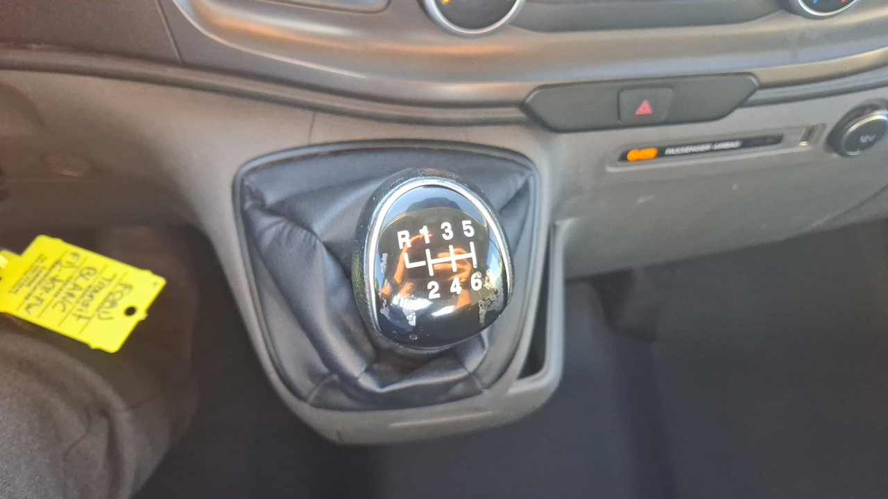 Ford TRANSIT CUSTOM FOURGON 280 L1H1 2.0 ECOBLUE 105 — photo 22