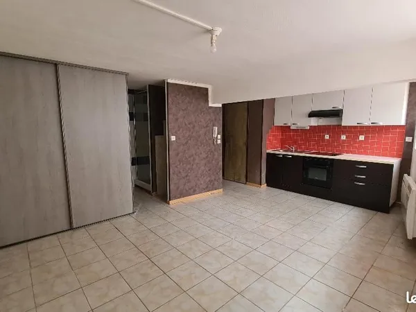 Studio 1 pièce 26 m²