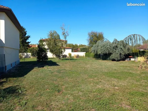 Terrain 415 m² Meyzieu