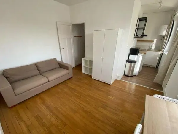 Beau studio meublé 25m² avec cave et parking