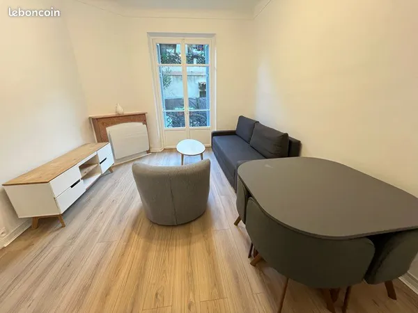 Appartement en Rez-de-jardin en plein centre de Nice