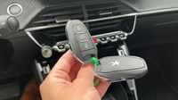 Peugeot 208 e-208 136ch Like — photo 16