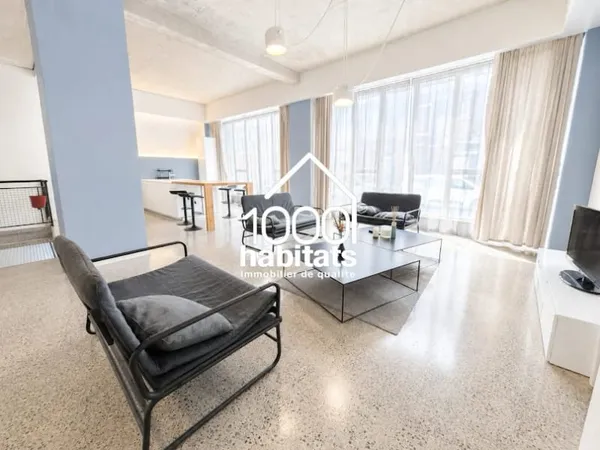 Loft 5 pièces 180 m²