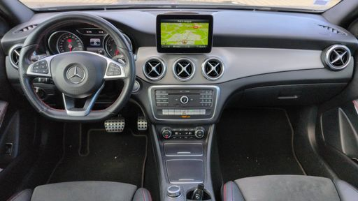 Mercedes Classe GLA 180 122 7G-Tronic - Fascination – 2019 – 97470 km – Essence – Boîte Automatique — photo 19