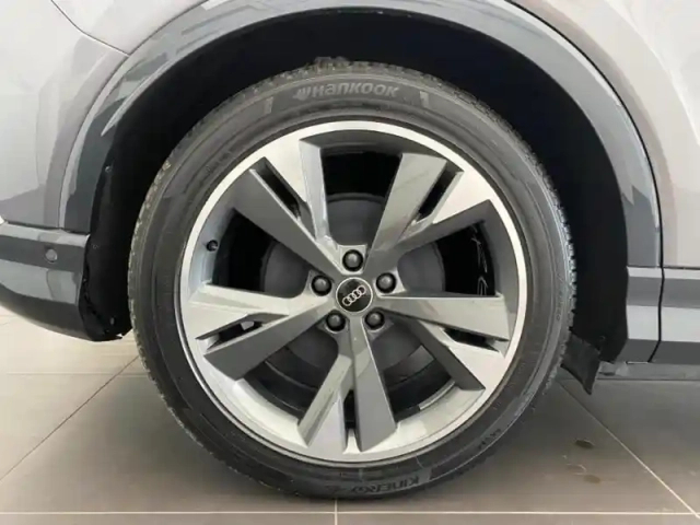 Audi Q4 E-Tron q4 sportback e-tron 40 e-tron 204ch s line — photo 12
