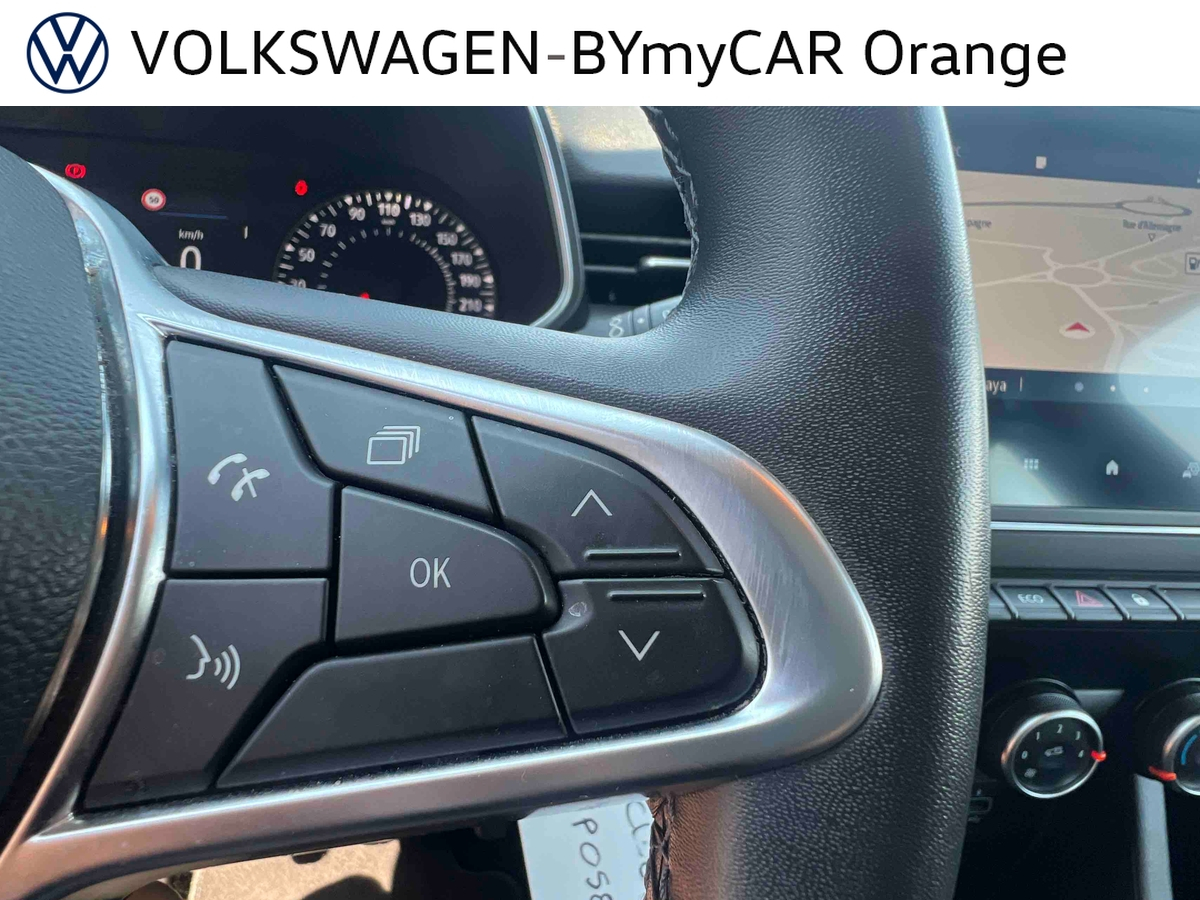 Renault Clio TCe 100 — photo 29