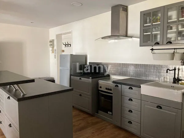 Appartement 3 pièces 74 m²