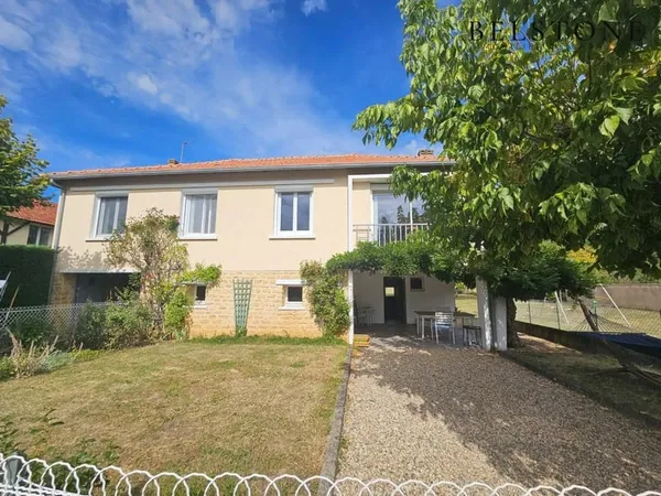 Maison du Campagne - 4 chambres avec piscine et grande grange en