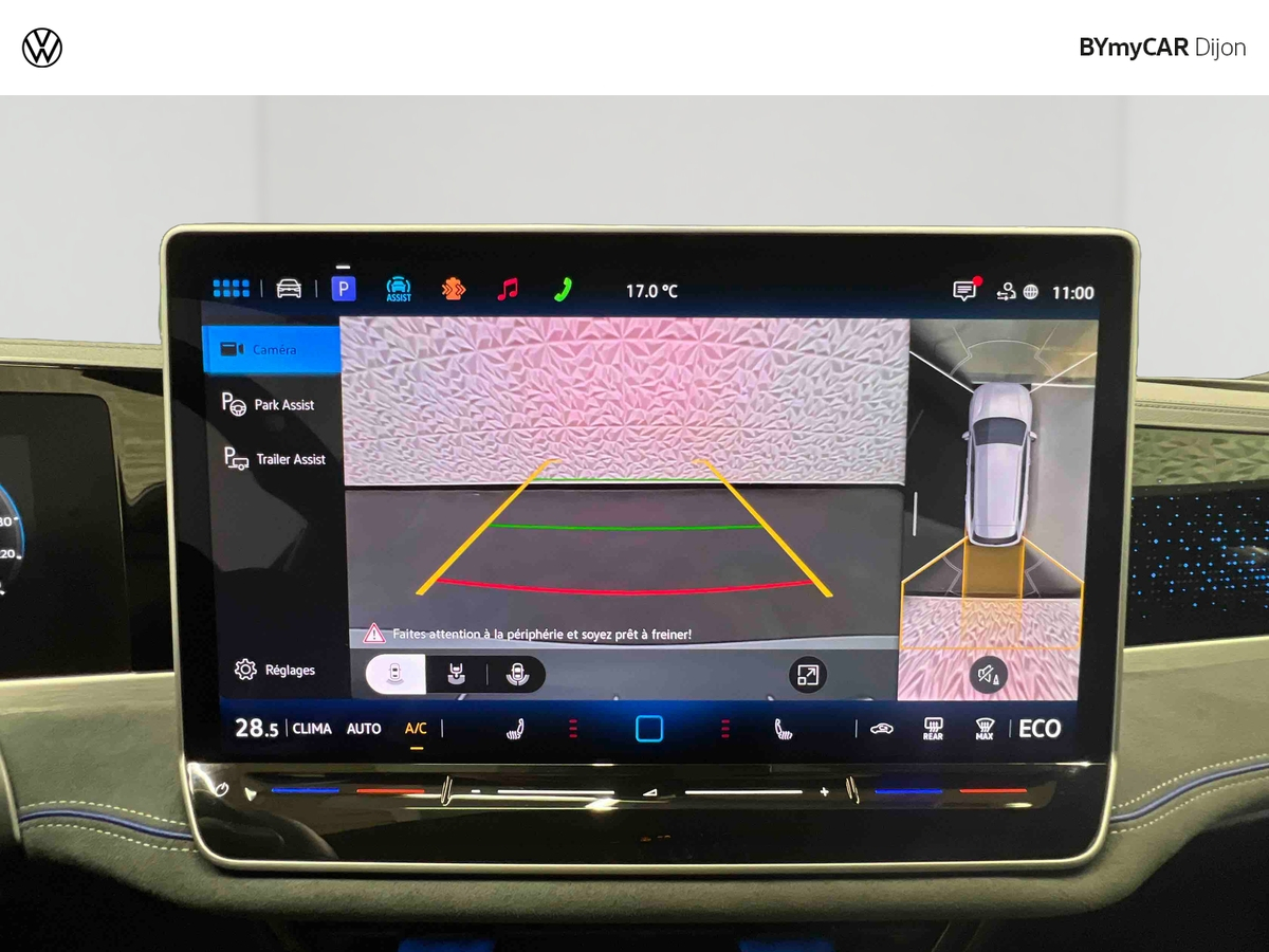 Volkswagen Passat 1.5 eHybrid 272 DSG6 — photo 20