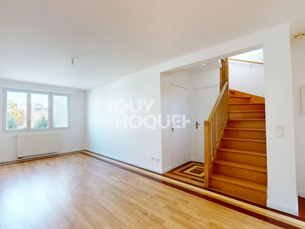 Bagnolet ? Rue Franklin ? Maison 3 pièces de 71 m² avec terrasse et garage