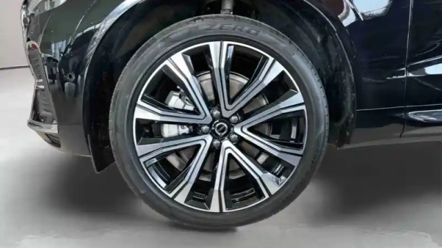Volvo Xc60 t6 awd hybride rechargeable 253 ch+145 ch geartronic 8 — photo 32