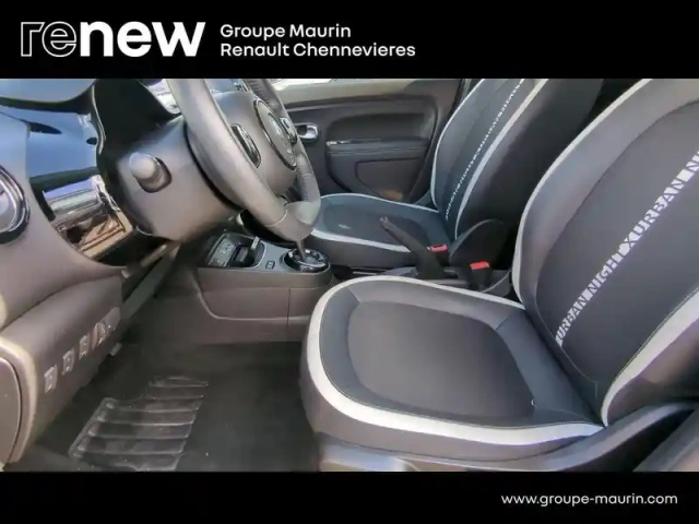 Renault Twingo e-tech electric urban night r80 achat intégral — photo 9