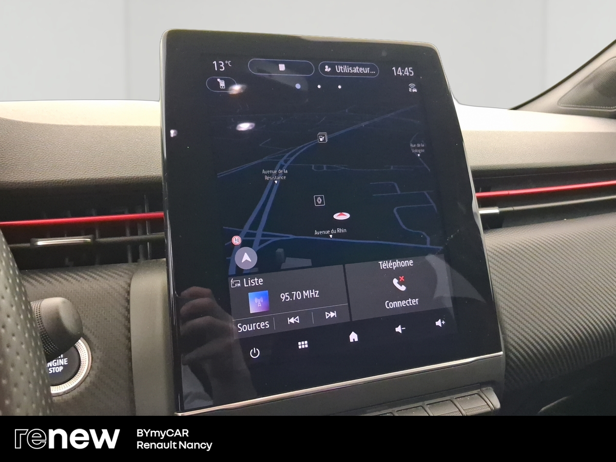 Renault Clio E-Tech 140 - 21N — photo 17