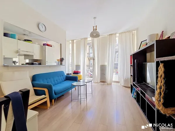 Appartement T3 60,70 m² avec balcon - Bordeaux Sainte-Catheri