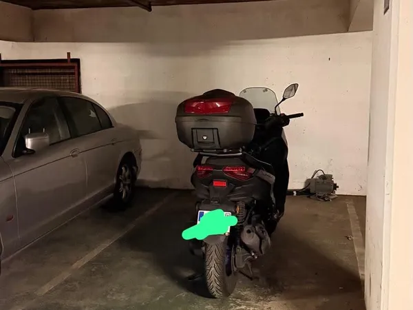 Parking 11 m²