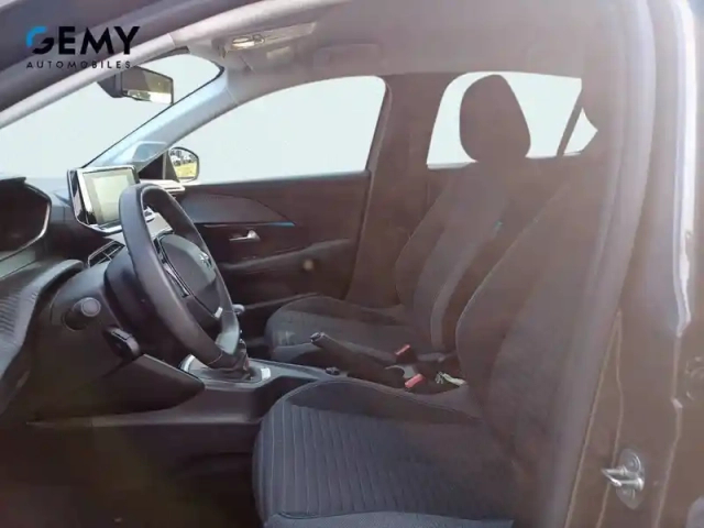 Peugeot 208 puretech 100 s&amp;s bvm6 — photo 9